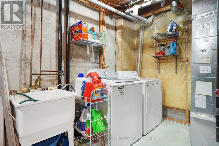 29477579/1189-lichen-avenue/avalon-east/ottawa/ontario/K4A4A6_32