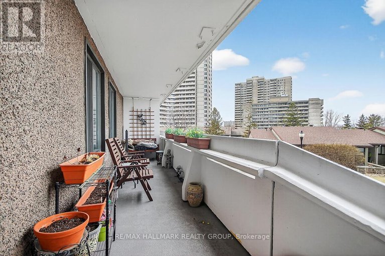 29556858/208-1081-ambleside-drive/woodroffe/ottawa/ontario/K2B8C8_26