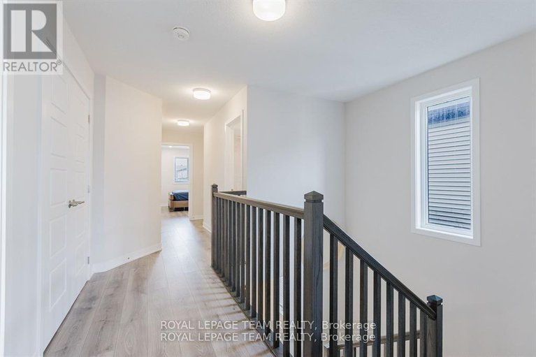 28959993/611-fenwick-way/stonebridge/ottawa/ontario/K2J7E5_19