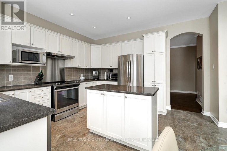 29427447/639-pine-vista-drive/springridgeeast-village/ottawa/ontario/K4A5B4_12