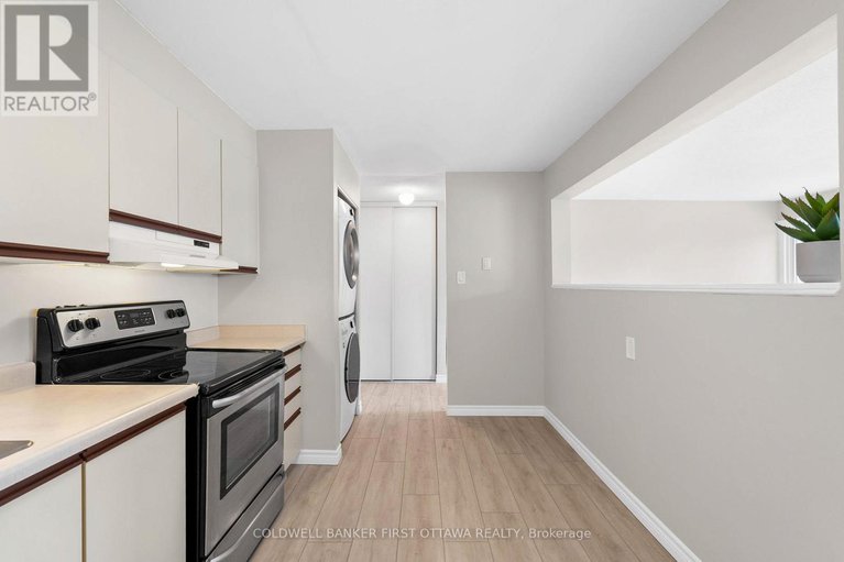 28820214/400-216-viewmount-drive/borden-farmstewart-farmcarleton-heightsparkwood-hills/ottawa/ontario/K2E7X4_10