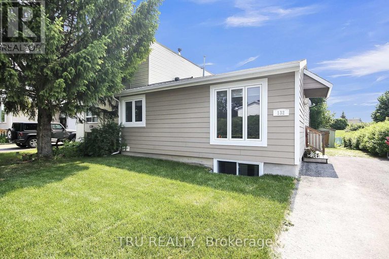 28783065/132-rothesay-drive/glencairnhazeldean/ottawa/ontario/K2L1P1_1