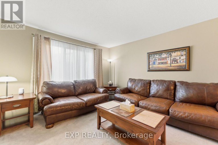 28982372/73-1900-marquis-avenue/beaconwood/ottawa/ontario/K1J8J2_5