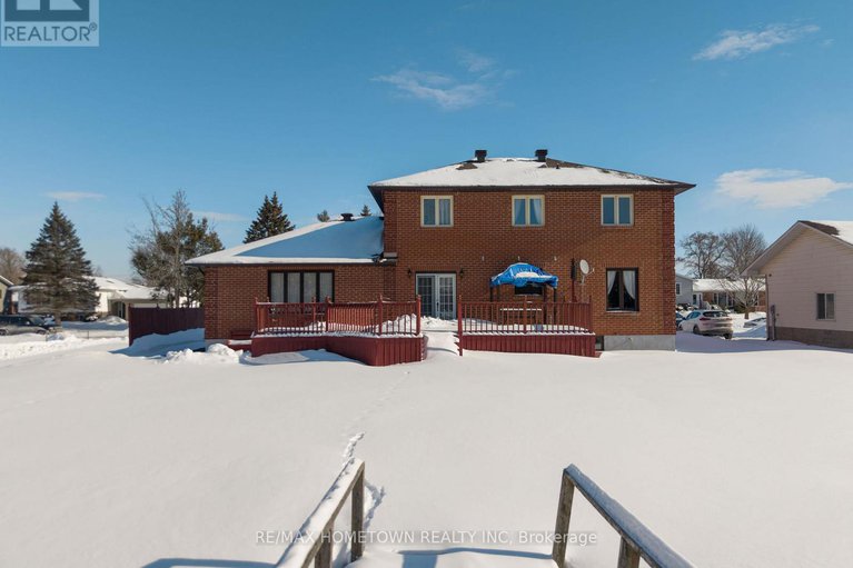 29430737/12-fairholme-drive/south-dundas-williamsburgh-twp/south-dundas/ontario/K0C1X0_2