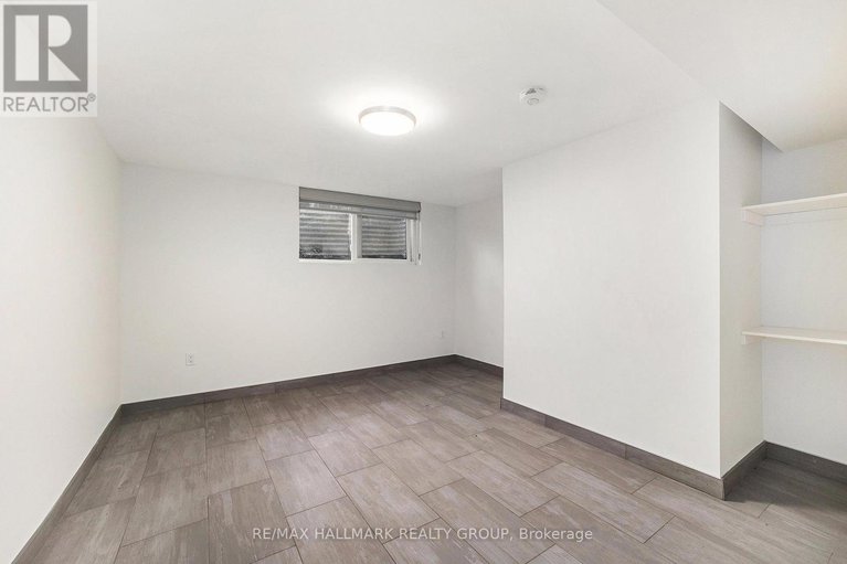 29054397/70-varley-drive/beaverbrook/ottawa/ontario/K2K1H2_33