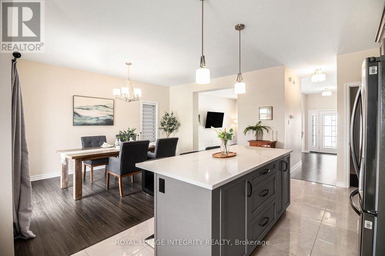 29275498/2-richer-street/north-stormont-finch-twp/north-stormont/ontario/K0A1R0_12