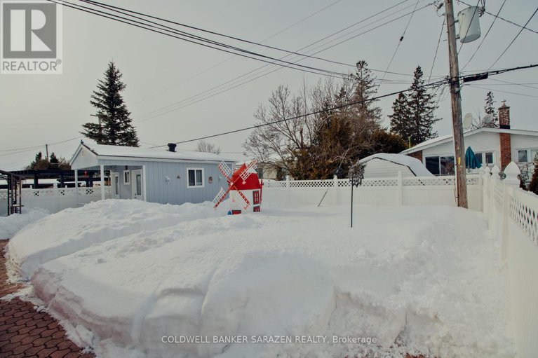 27983811/2435-heaton-avenue/elmvale-acres/ottawa/ontario/K1G1J1_19