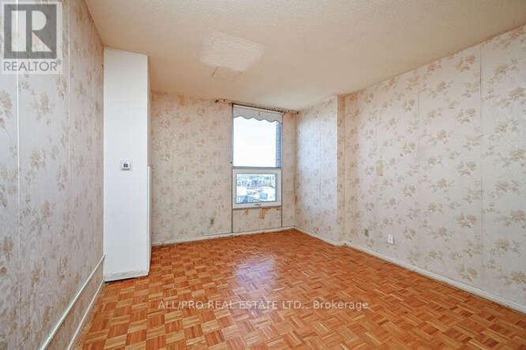 28203485/2951-riverside-drive-e/mooneys-bayriverside-park/ottawa/ontario/K1V8W6_11