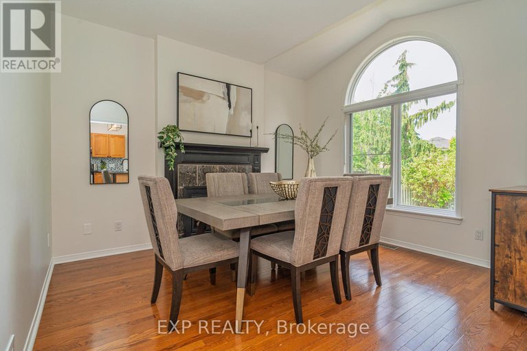 28394255/1091-rocky-harbour-crescent/riverside-southgloucester-glen/ottawa/ontario/K1V1V4_16