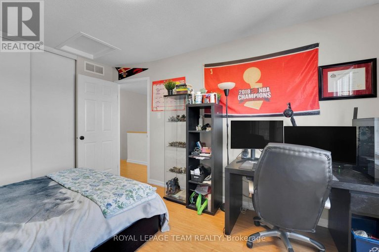 29665659/211-westvalley-private/brookfield-gardens/ottawa/ontario/K1V2B3_25