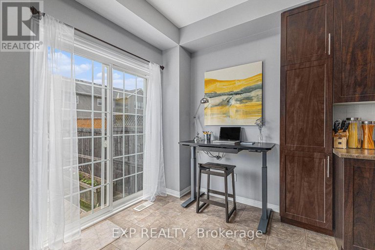 28436819/841-tabaret-street/emerald-meadowstrailwest/ottawa/ontario/K2M0E7_14