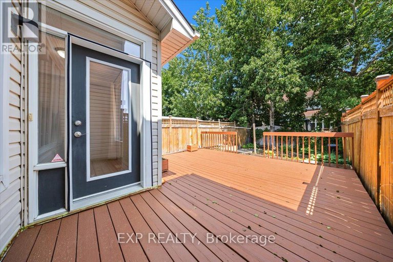 28513335/264-bradwell-way/blossom-parkkemp-parkfindlay-creek/ottawa/ontario/K1T4J2_38