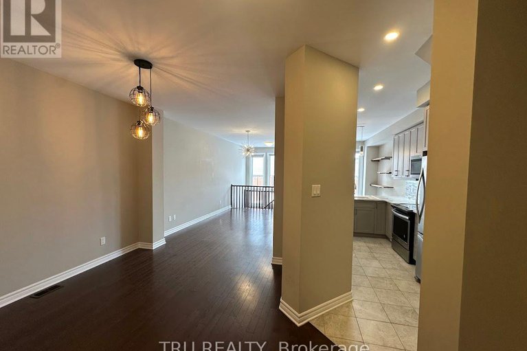 29338433/130-eric-maloney-way/blossom-parkkemp-parkfindlay-creek/ottawa/ontario/K1T0R1_6