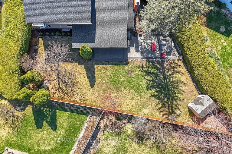 29657877/13-redfox-place/bridlewood/ottawa/ontario/K2M1C8_39