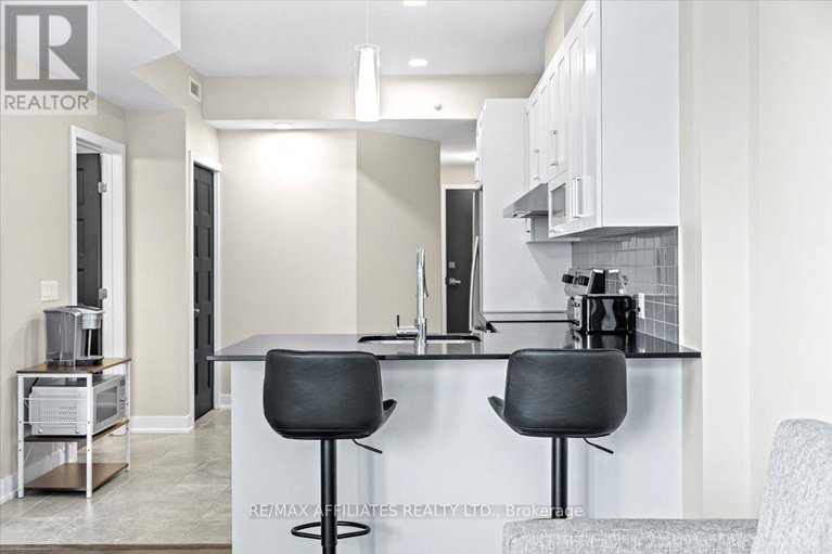 28554491/407-200-inlet-private/chatelaine-village/ottawa/ontario/K4A5H3_12