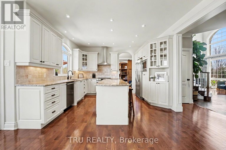 29673244/6796-suncrest-drive/greely/ottawa/ontario/K4P0B2_14