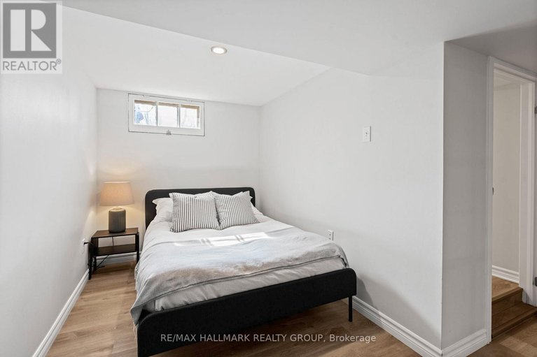 29614829/924-fisher-avenue/carlington/ottawa/ontario/K1Z6P4_36