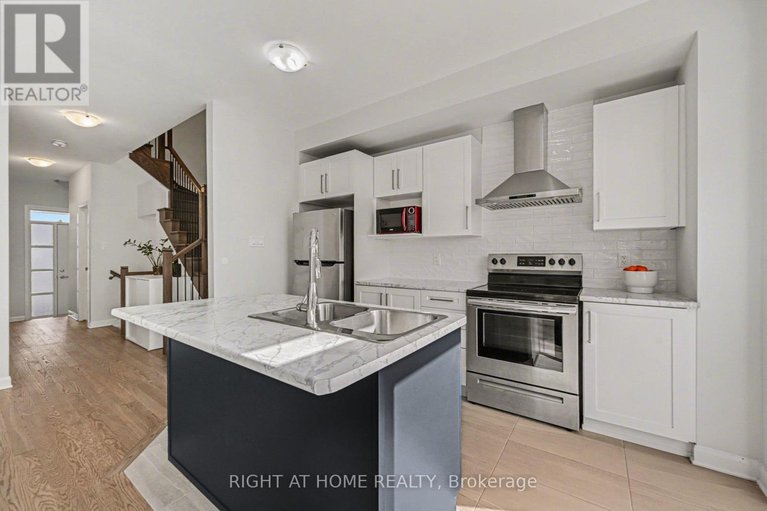 29650531/112-attwell-private/morgans-grantsouth-march/ottawa/ontario/K2K0H7_8