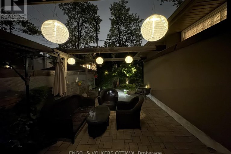 29600889/863-duberry-street/mckellar-heightsglabar-park/ottawa/ontario/K2A3T2_33