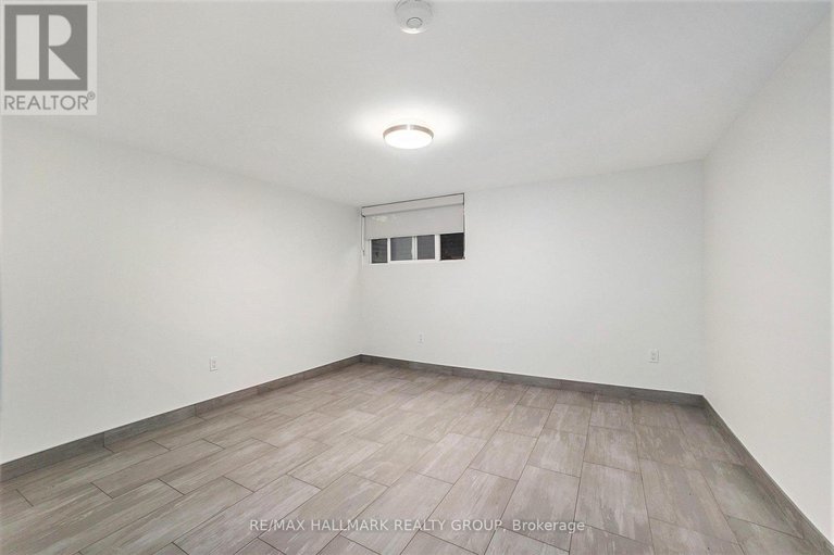28815928/70-varley-drive/beaverbrook/ottawa/ontario/K2K1H2_27
