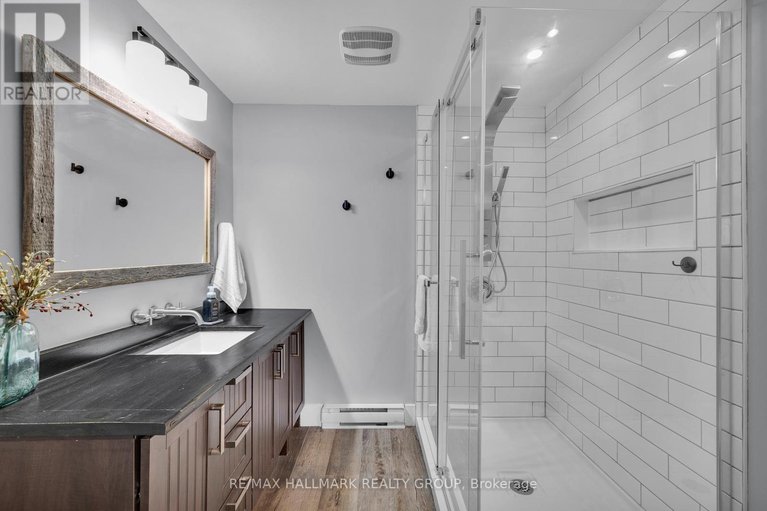 28840238/2-armstrong-place/chesterville/north-dundas/ontario/K0C1H0_29