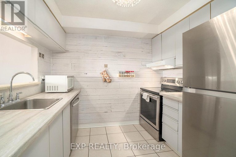 28546571/1013-80-sandcastle-drive/leslie-park/ottawa/ontario/K2H9E7_13