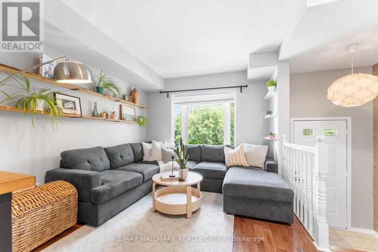 28575484/42-hintonburg-place/hintonburg/ottawa/ontario/K1Y4W6_2