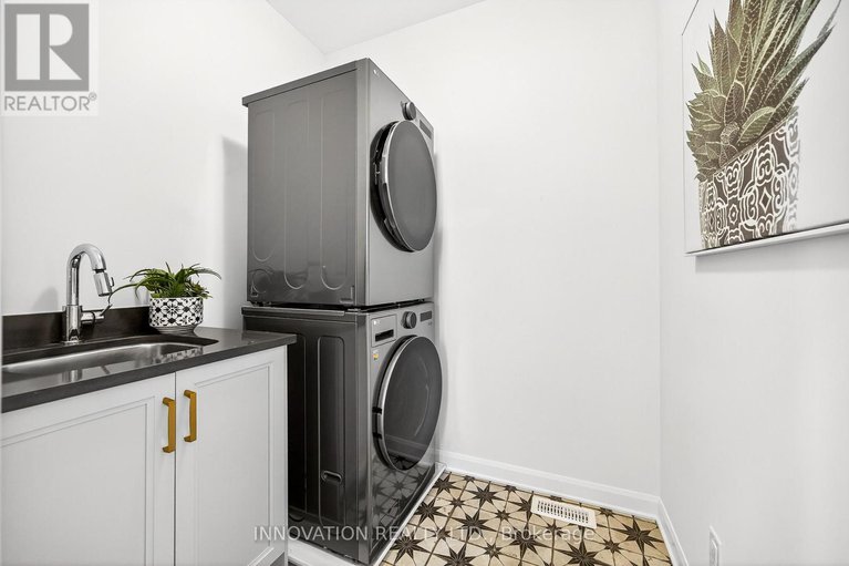 28505438/814-companion-crescent/mahogany-community/ottawa/ontario/K4M0X1_25