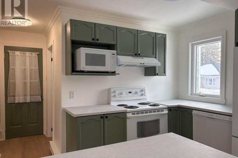 29429568/349-raglan-street-n/renfrew/renfrew/ontario/K7V1P2_12