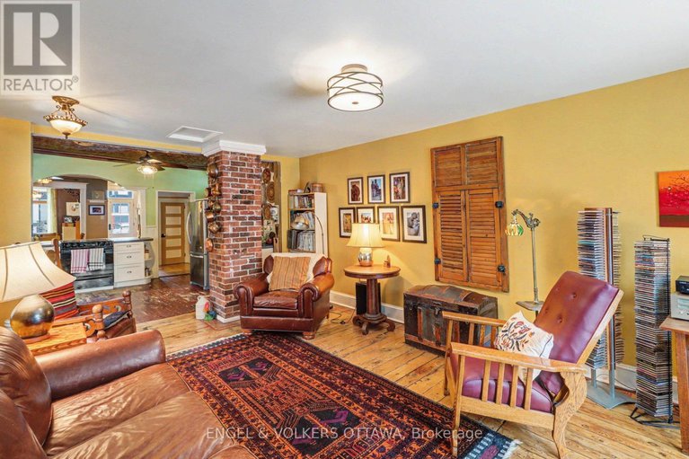 29394654/88-pinhey-street/hintonburg/ottawa/ontario/K1Y1T4_5