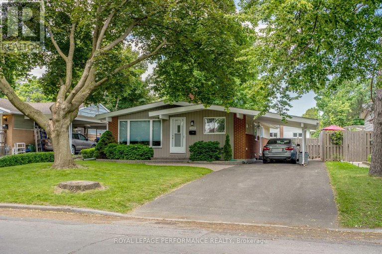 29578731/1989-michigan-avenue/urbandale-acres/ottawa/ontario/K1H6Y1_2