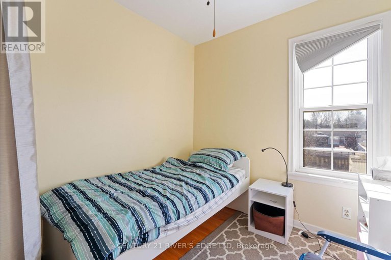 28657230/453-may-street/winchester/north-dundas/ontario/K0C2K0_21