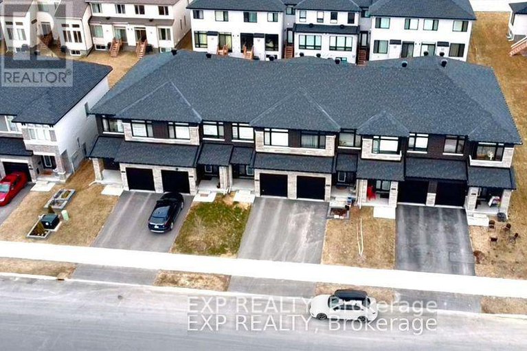 28505159/926-brian-good-avenue/riverside-southgloucester-glen/ottawa/ontario/K4M0N7_2