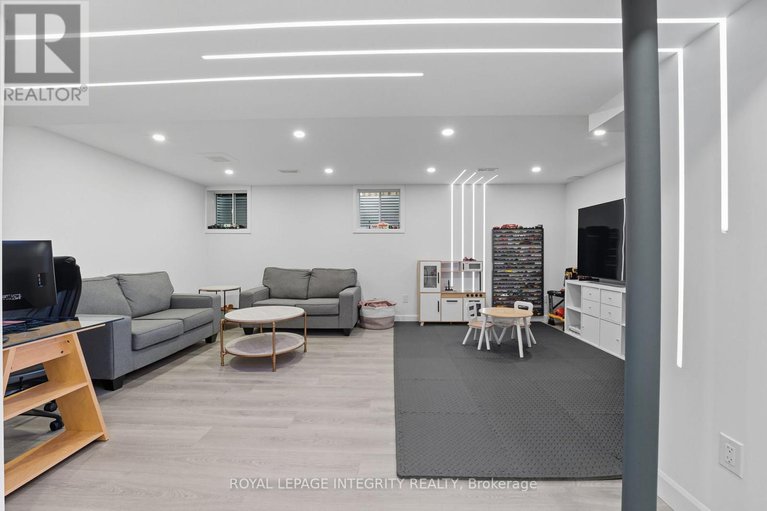 29038761/347-willow-aster-circle/avalon-west/ottawa/ontario/K4A1C6_23