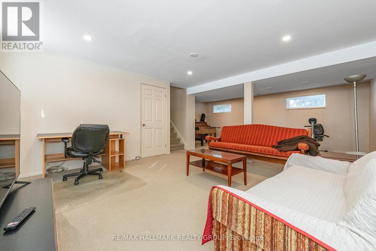 29331900/13-trotting-way/bridlewood/ottawa/ontario/K2M1B3_40