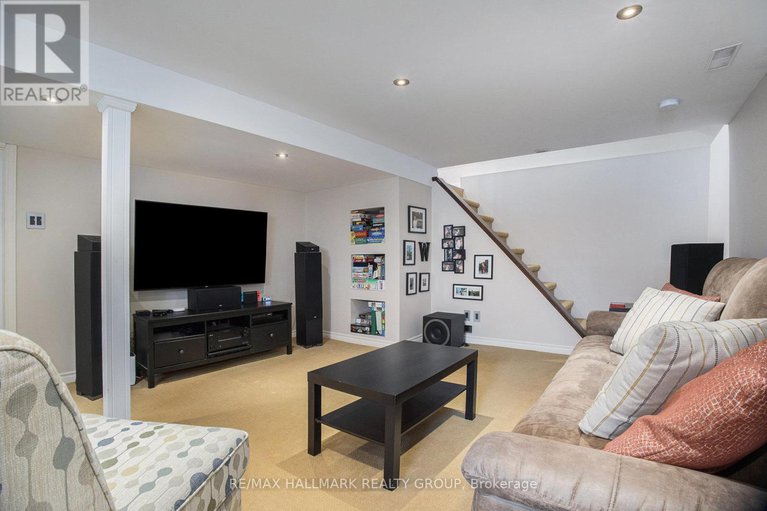 28913278/2346-ryder-street/urbandale-acres/ottawa/ontario/K1H6X6_23