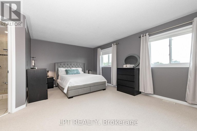 28801057/950-torovin-private/pineview/ottawa/ontario/K1B0A7_11