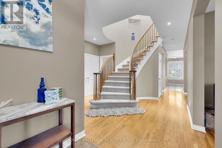 29354071/10-friendly-crescent/stittsville-south/ottawa/ontario/K2S2B6_2