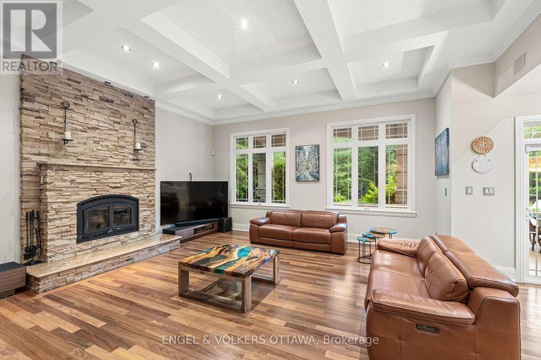28466123/5800-queenscourt-crescent/manotick-east-to-manotick-station/ottawa/ontario/K4M1K3_11