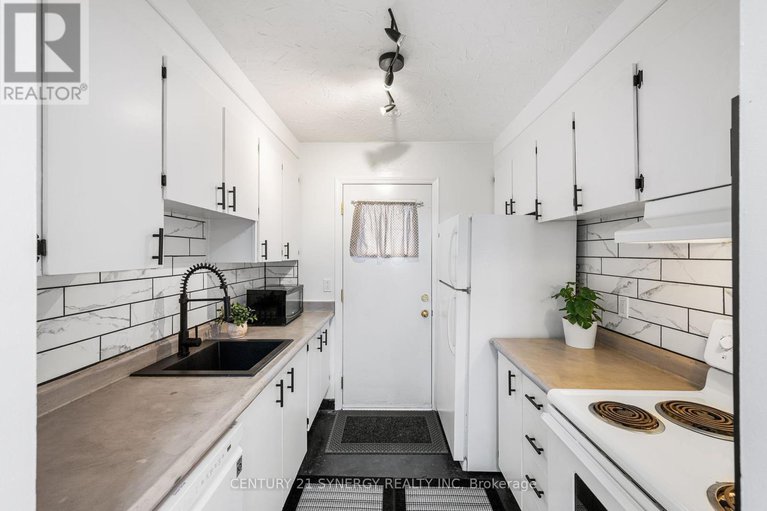 28496770/113-renova-private/riverview-park/ottawa/ontario/K1G4C7_15