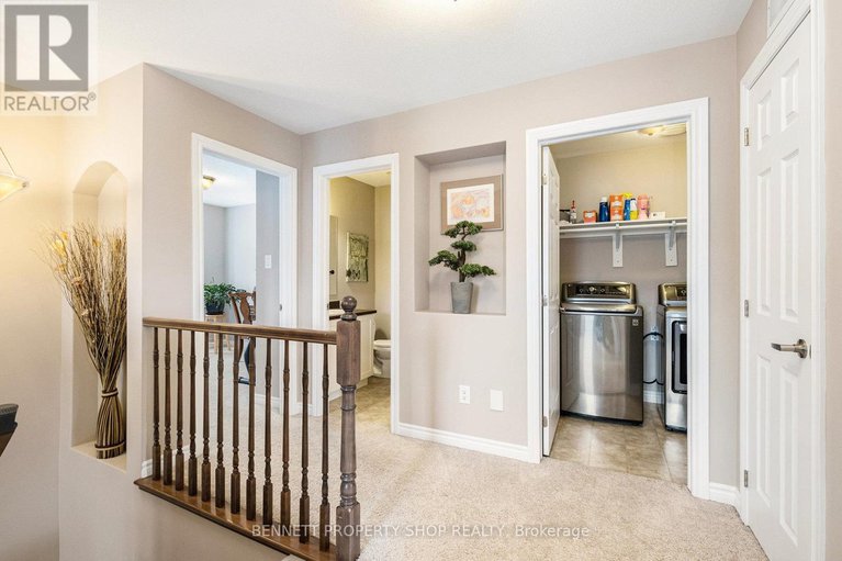 28385884/201-cayman-road/stittsville-north/ottawa/ontario/K2S0N9_15