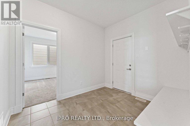 28025174/156-finsbury-avenue/goulbourn-twp-from-franktown-rdsouth-to-rideau/ottawa/ontario/K2S1B6_10