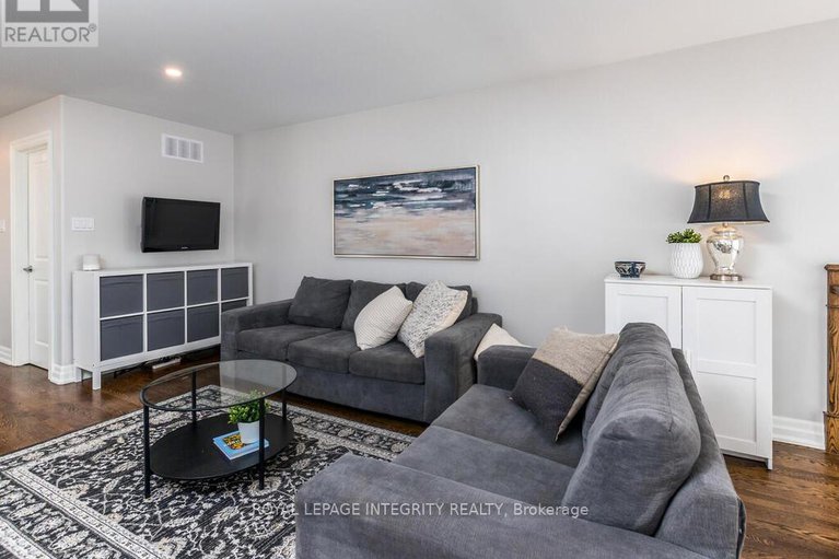 28652256/333-proud-walk-street/stittsville-south/ottawa/ontario/K2S2L8_10