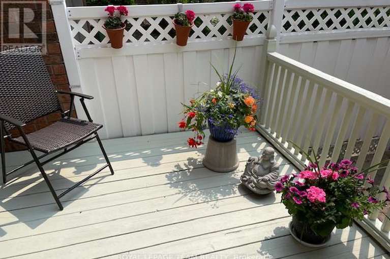 29366732/52-great-oak-private/riverview-park/ottawa/ontario/K1G6P8_46