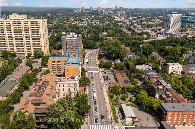 28696137/206-589-rideau-street/lower-town/ottawa/ontario/K1N6A1_50