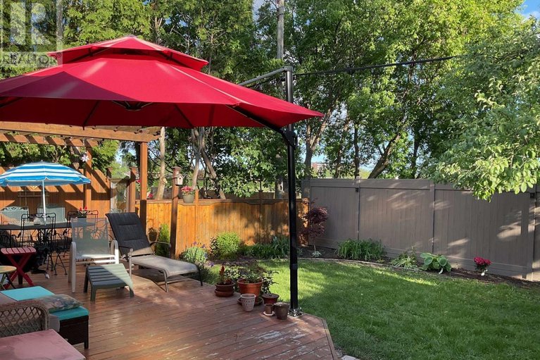 29599055/2105-bangor-street/elmvale-acresurbandale/ottawa/ontario/K1G2X6_46