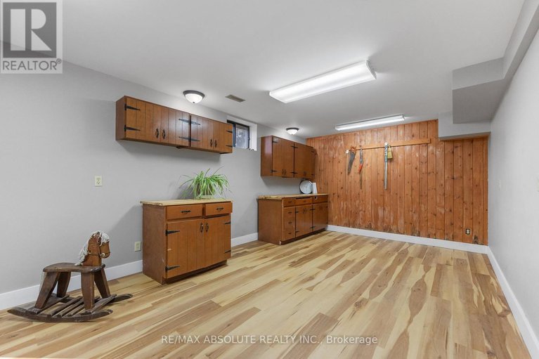 28191817/33-old-orchard-lane/mcnabbraeside-twps/mcnabbraeside/ontario/K7S3T3_37