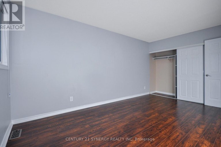 28866078/16-50-greenbank-road/leslie-park/ottawa/ontario/K2H8R3_17