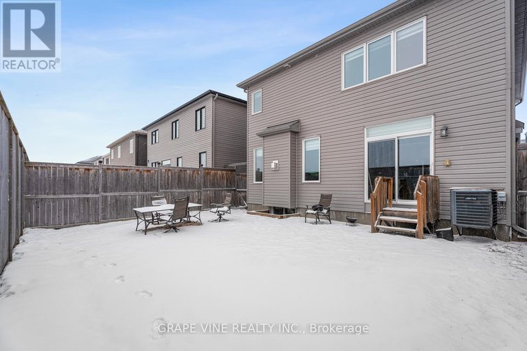 27851414/46-knockaderry-crescent/half-moon-bay/ottawa/ontario/K2J6G8_31