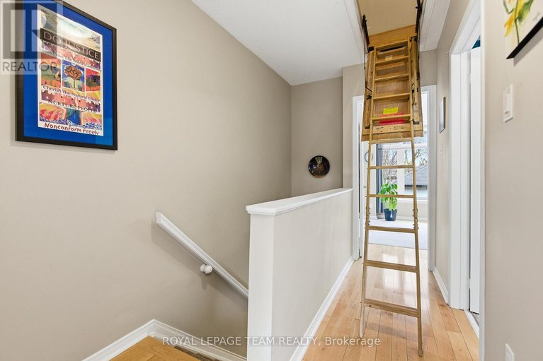 29610199/10-cornerstone-private/ottawa-centregolden-triangle/ottawa/ontario/K2P2N3_21